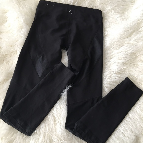 JoyLab | Premium Mid-Rise Moto Leggings - Picture 4 of 7
